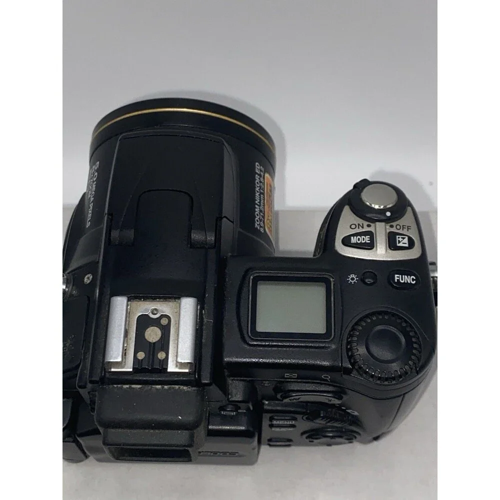 Nikon Coolpix 5700 5MP Digital Camera 8x Optical Zoom Nikkor For Parts Repair